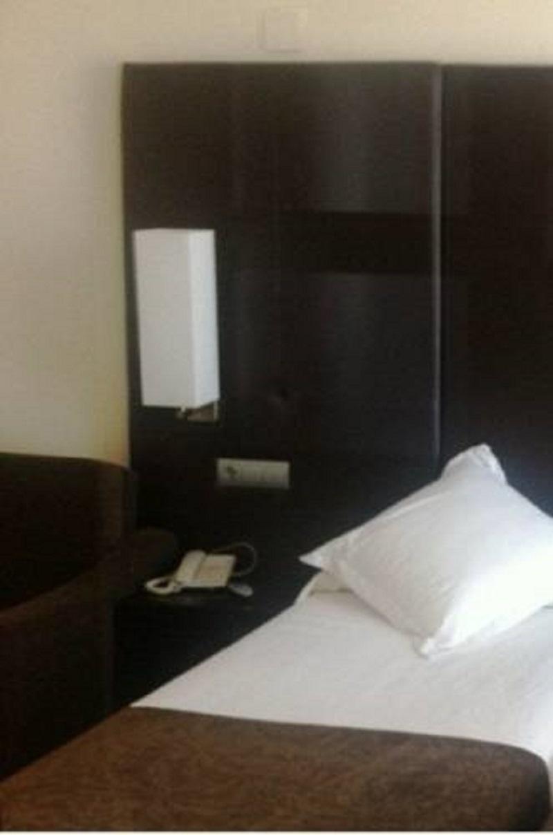Hotel Diego'S Cambrils Bagian luar foto