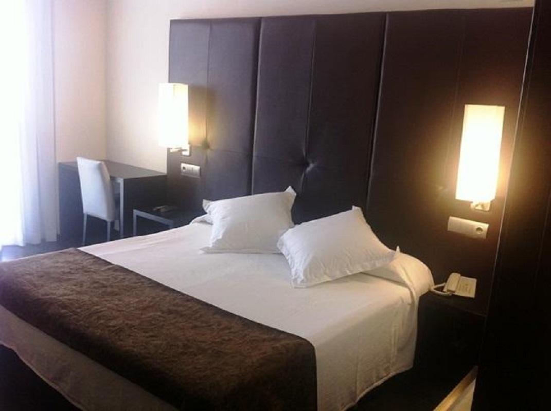 Hotel Diego'S Cambrils Bagian luar foto
