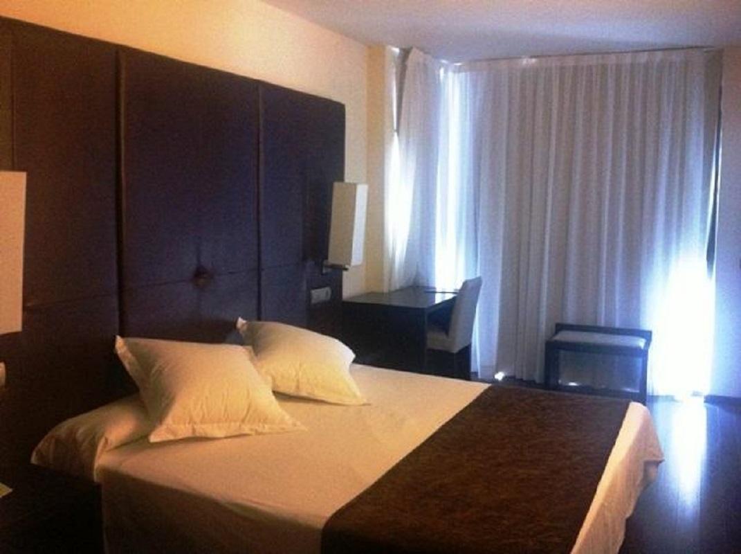 Hotel Diego'S Cambrils Bagian luar foto